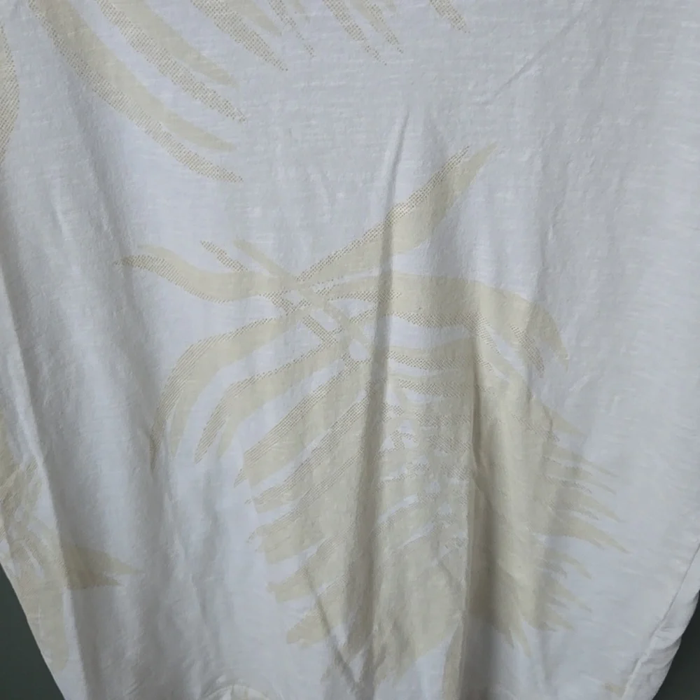 Banana Republic White and Cream Men's Shirt